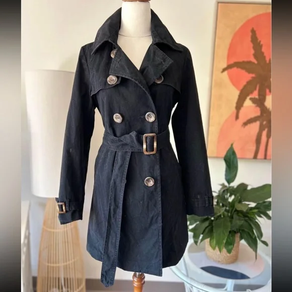 Avocado Black Jacket with belt - Picture 1 of 3